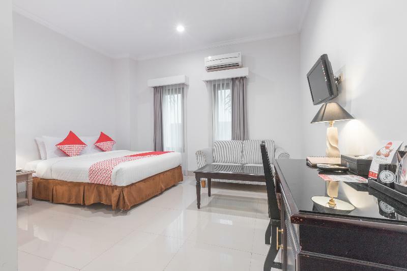 534 Sriwijaya Hotel Jakarta Exterior photo