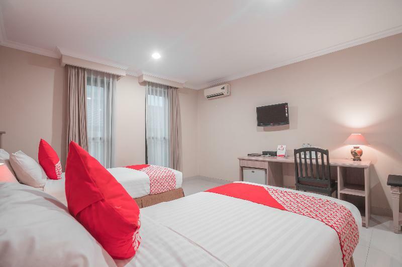 534 Sriwijaya Hotel Jakarta Exterior photo